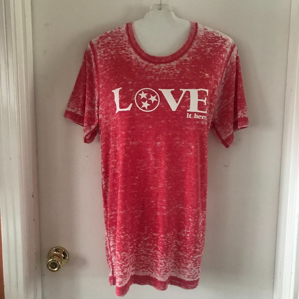 Bella Canvas T-shirt Small & oversized